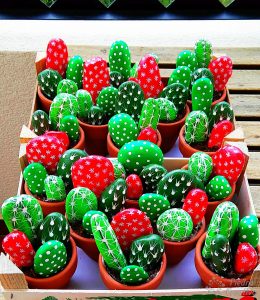 cactus hechos con piedras 260x300 - How to paint cactus rocks