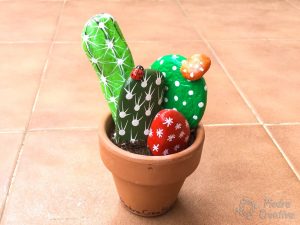 diy cactus piedra tutorial 300x225 - Como hacer cactus con piedras