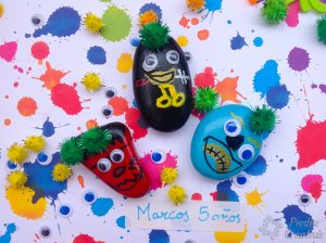 Monstruos en piedras pintados y decorados para los peques