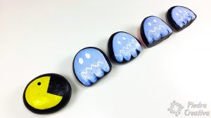 piedras pintadas con fantasmas de pacman 300x169 - PacMan en piedras pintadas. ¿Te atreves?