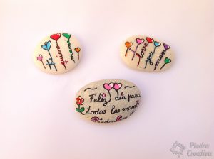 piedras con frases dia de la madre con rotuladores 300x224 - Feliz día de la madre