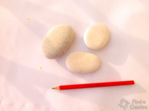 piedras para dibujar frase te quiero 300x224 - Feliz día de la madre