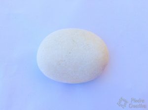 piedra para manualidad de hada 300x224 - La magia de las hadas en tu hogar